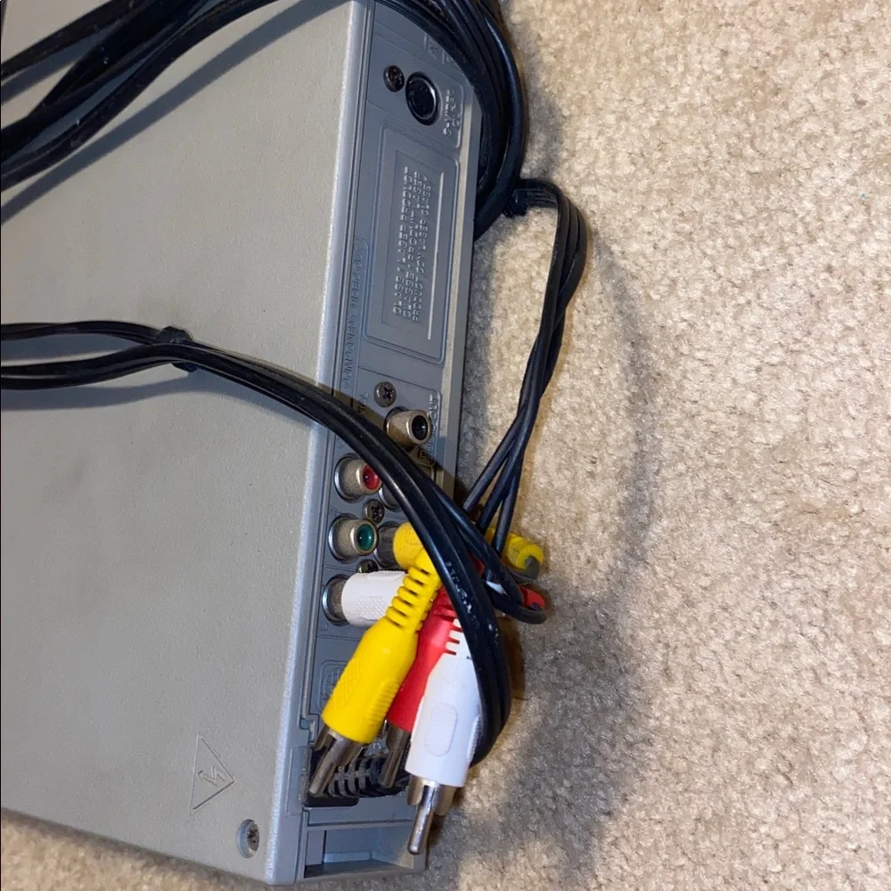 Basic DVD player - Picture 4 of 5